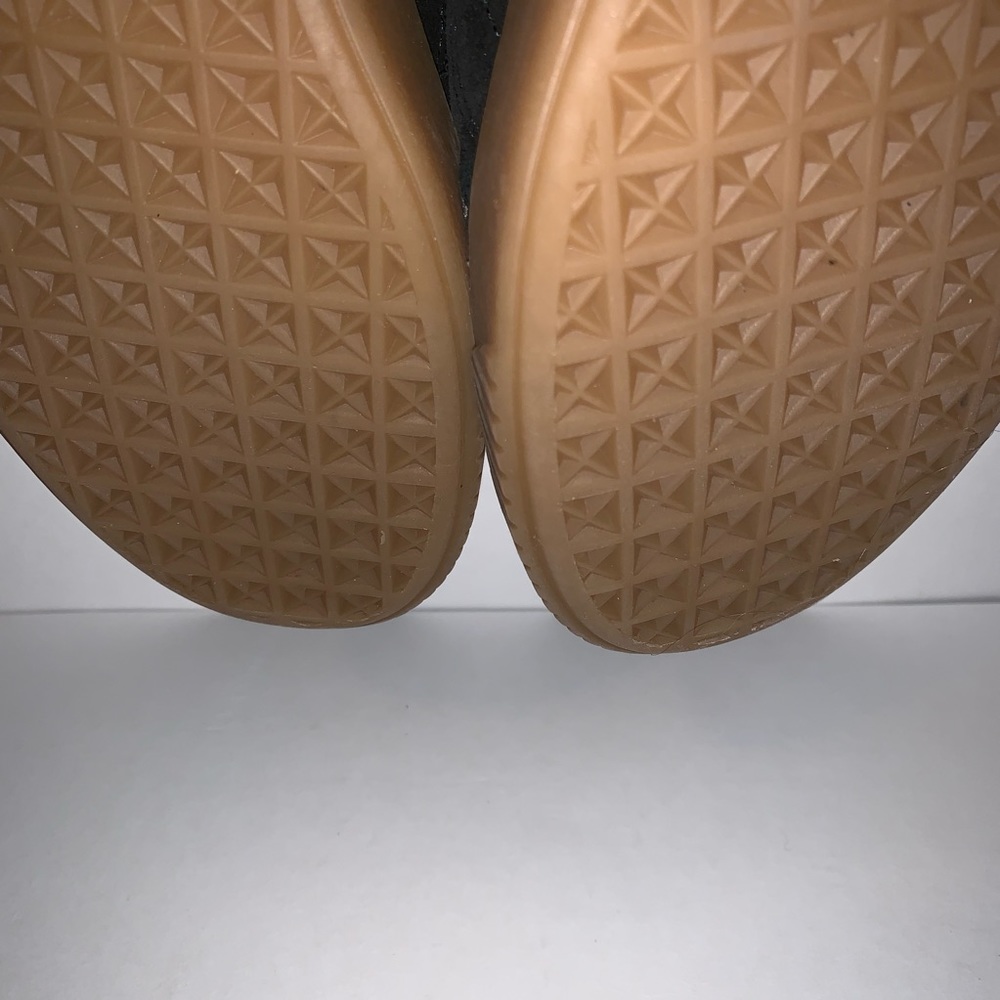 Rihanna Black and Gold Pumas⭐️Take 50% OFF - Picture 5 of 5